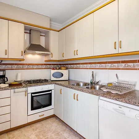 V2 A 400 M Da Da Falesia * 알부페이라